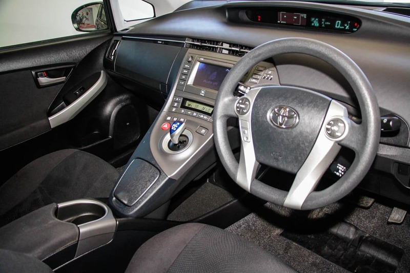 2014 TOYOTA PRIUS ZVW30R