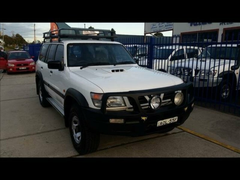 1999 NISSAN PATROL ST (4x4) GU