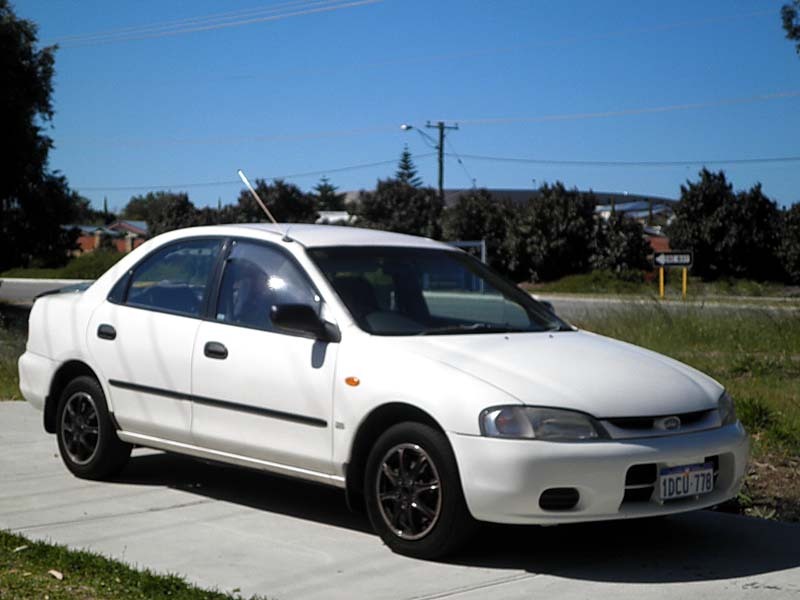 1995 FORD LASER LXi KJ