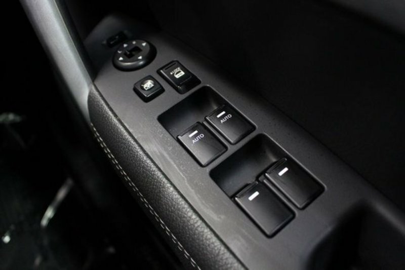 2011 KIA SORENTO PLATINUM (4x4) XM MY11