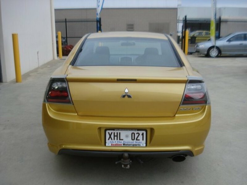 2005 MITSUBISHI 380 VRX