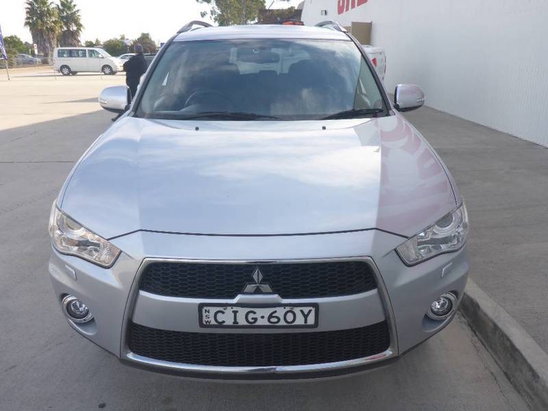 2012 MITSUBISHI OUTLANDER XLS ZH MY12