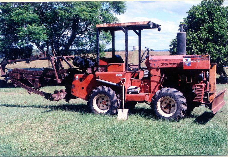 DITCH WITCH MODULARMATIC R65 TRACTOR