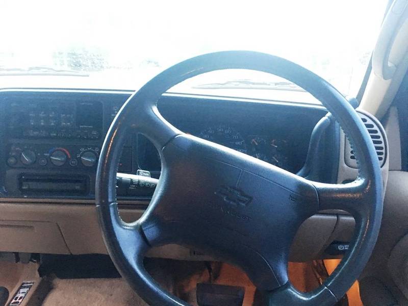 1998 HOLDEN SUBURBAN 1500 LT 4X4 K8