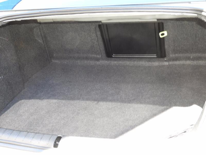 2011 HOLDEN CALAIS VE II