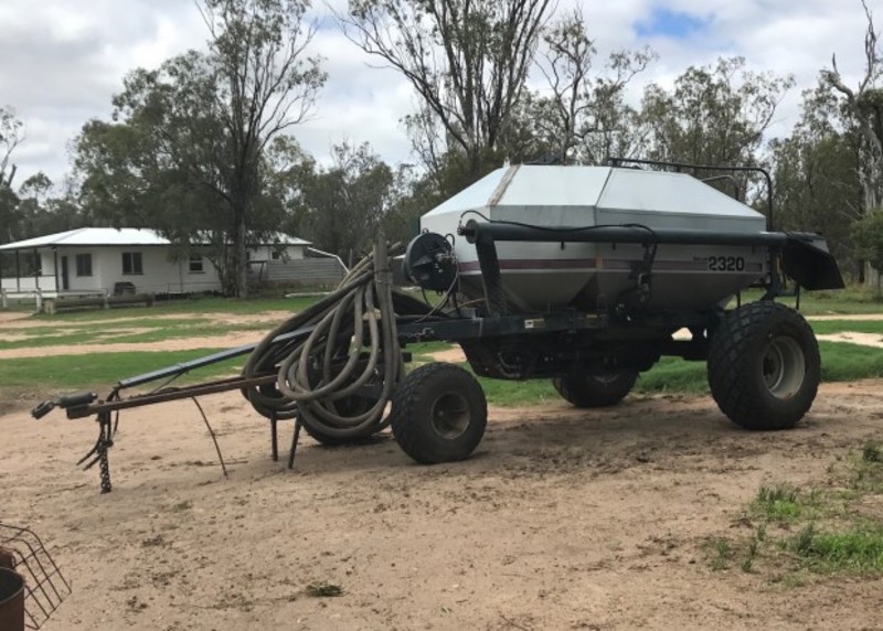 Flexicoil 2320 air seeder cart