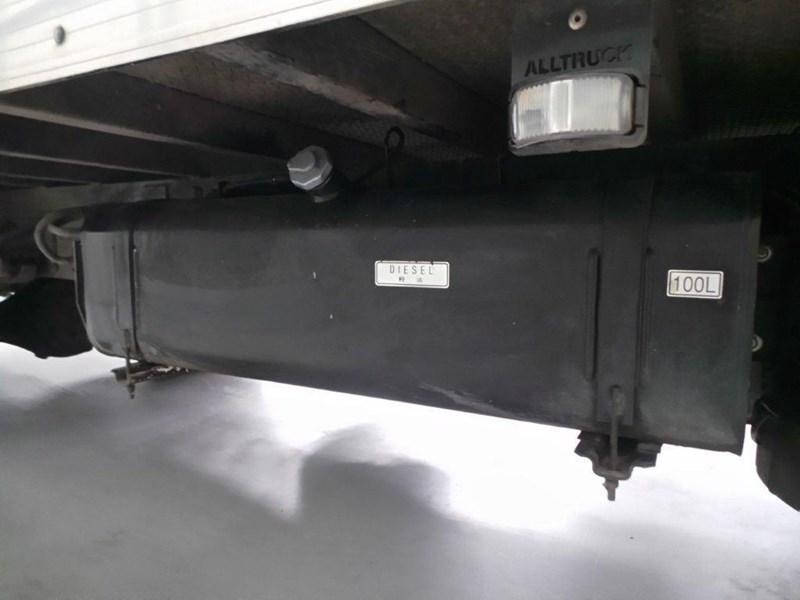 2010 FUSO CANTER