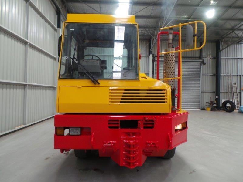 BOLLNAS BT25 Terminal Tractor