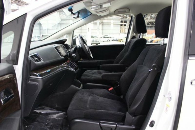 2014 HONDA ODYSSEY VTi RC