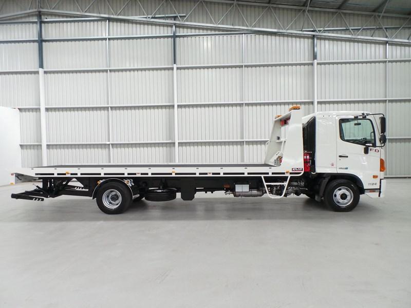 2017 HINO 500 SERIES - FD 1124 X-LONG