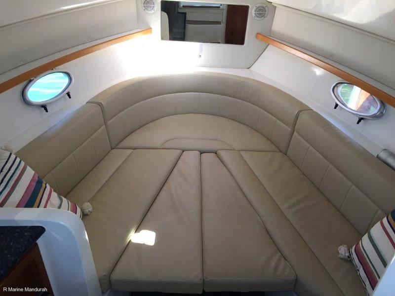 Sunrunner 3100 Sports Cruiser. NOT a RIVIERA But still Quality!! $89990