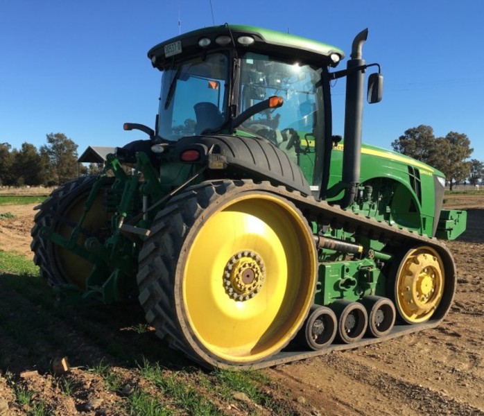 JOHN DEERE 8360RT Tractor