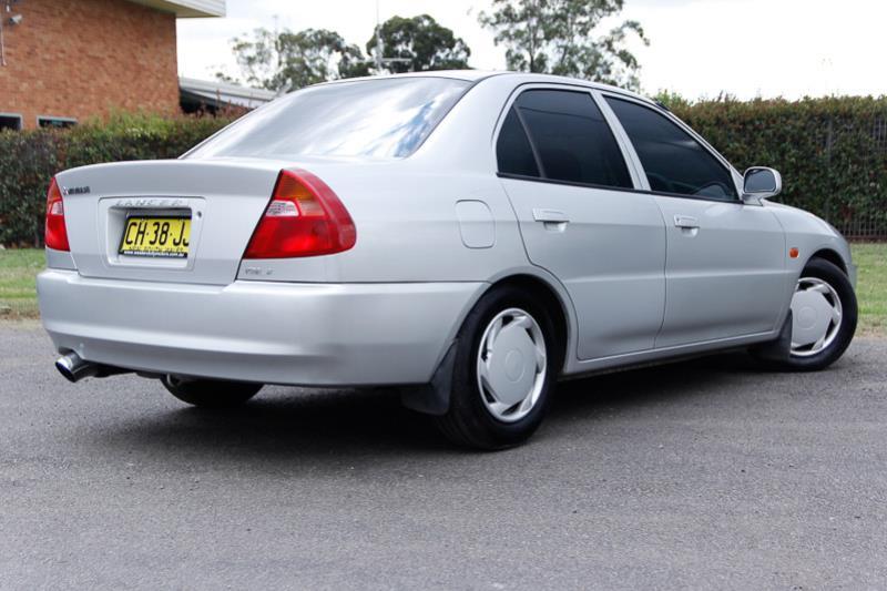 2002 MITSUBISHI LANCER GLi CE