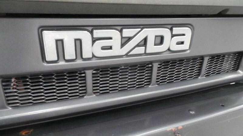 1992 MAZDA T3500 BUS