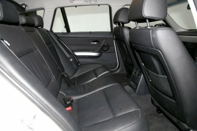 2011 BMW 320D Lifestyle Touring Steptronic E91 MY11