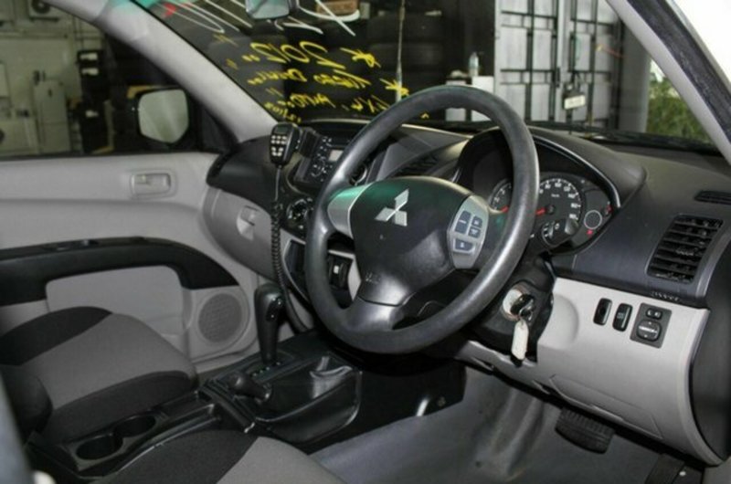 2012 MITSUBISHI TRITON GLX (4x4) MN MY12