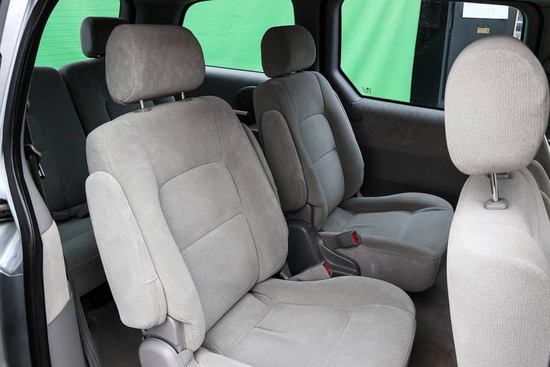 2005 KIA CARNIVAL LS KV11