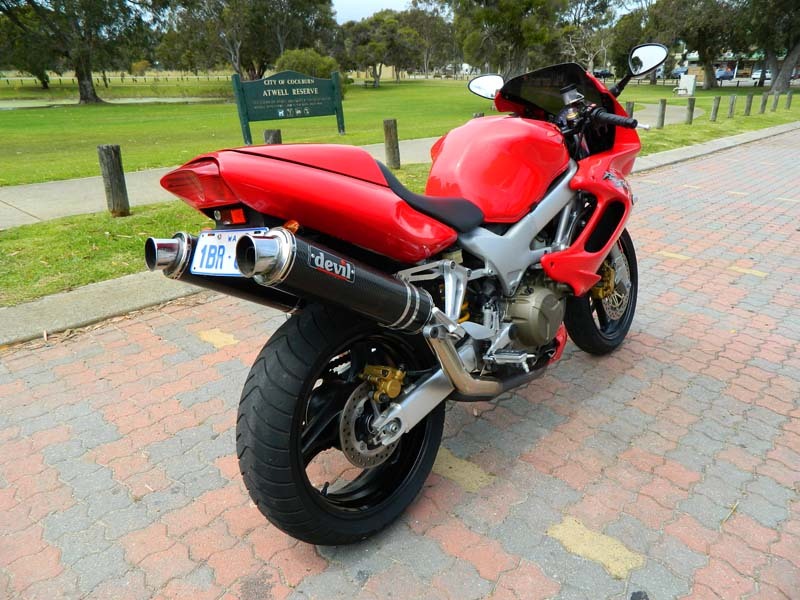 2003 HONDA 1000CC VTR1000F (FIRESTORM) 3