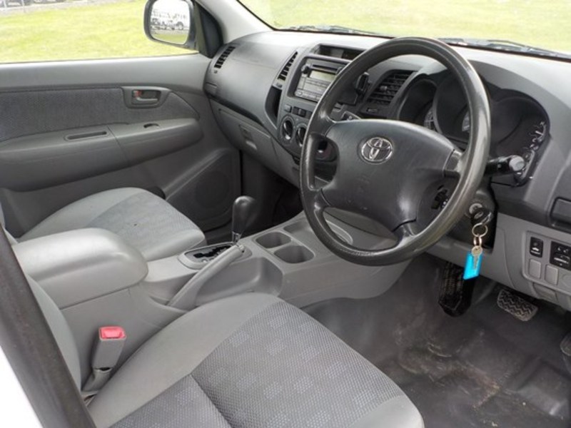 2008 TOYOTA HILUX SR GGN15R
