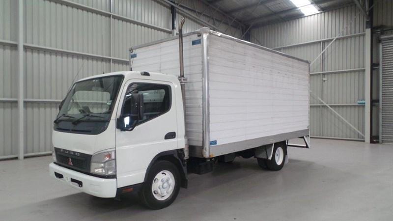 2006 FUSO CANTER