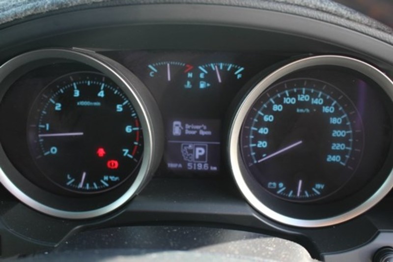 2011 TOYOTA LANDCRUISER SAHARA UZJ200R MY10
