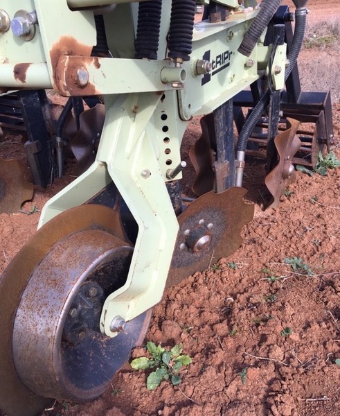 Orthman 1TRipR Tillage Equip