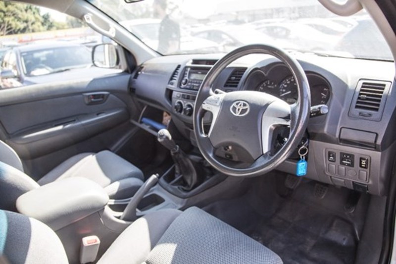 2012 TOYOTA HILUX SR KUN26R