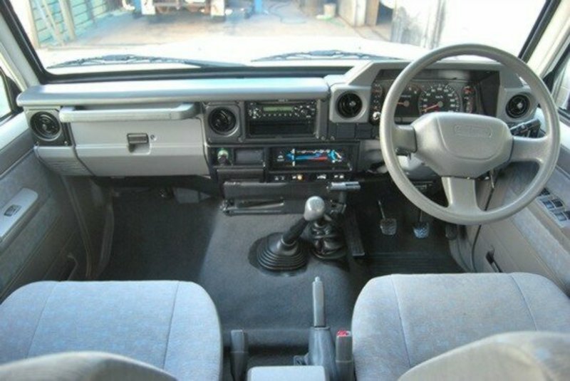 2009 TOYOTA LANDCRUISER GXL VDJ76R