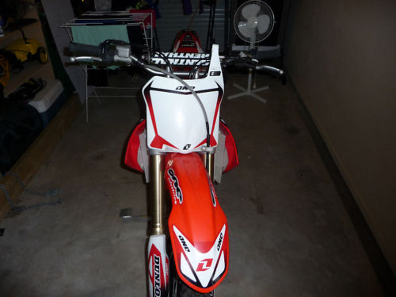 2009 HONDA CR F250R 9