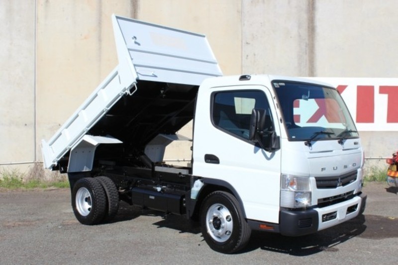 2017 FUSO Canter 715 Wide Canter 715 Wide Truck