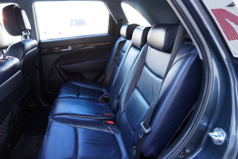 2010 KIA SORENTO Si (4x2) XM