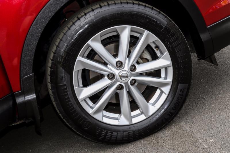 2015 NISSAN QASHQAI