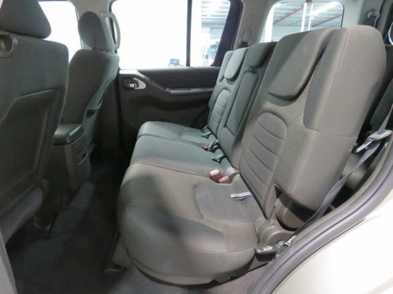 2011 NISSAN PATHFINDER ST (4x4) R51 Series 4