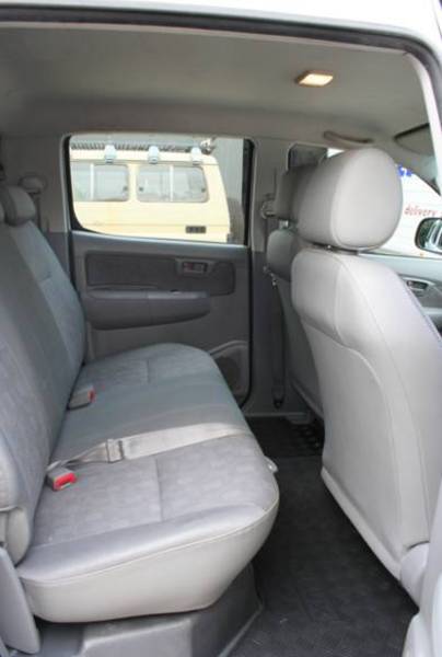 2009 TOYOTA HILUX SR (4x4) KUN26R 08 UPGRADE