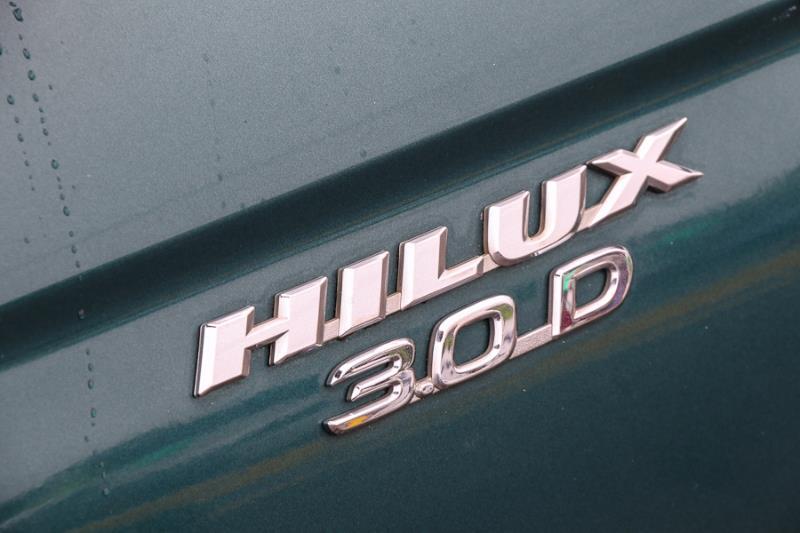 1999 TOYOTA HILUX SR5 LN167R