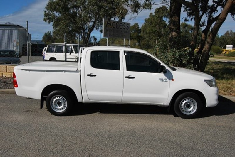 2012 TOYOTA HILUX SR DOUBLE CAB GGN15R MY12