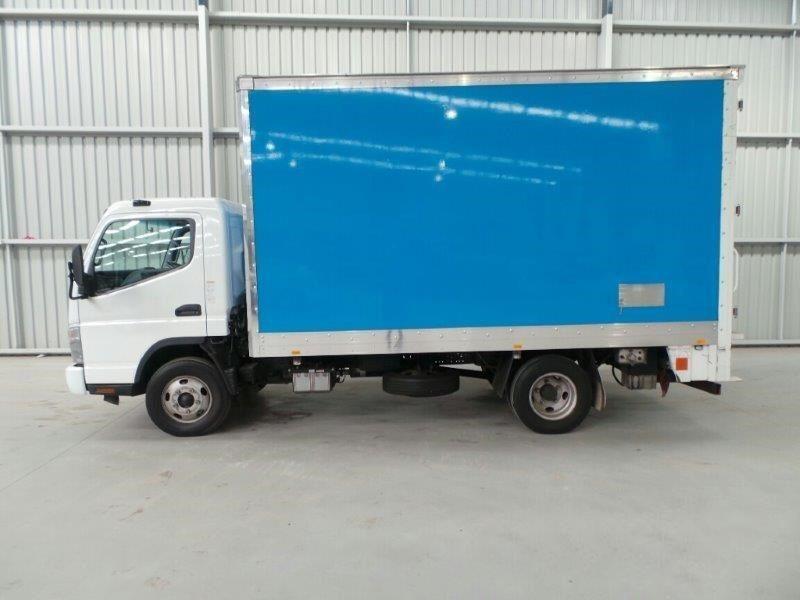 2010 FUSO CANTER PANTECH