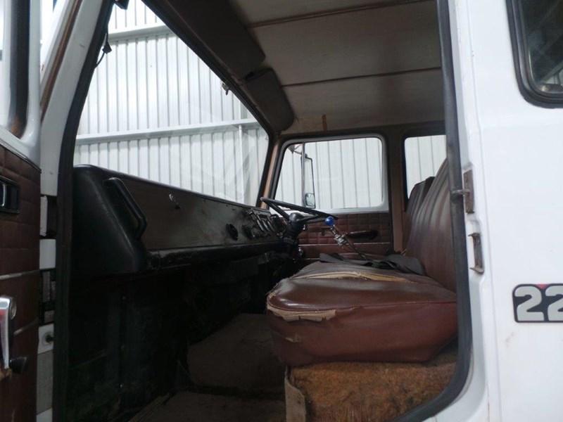 1981 INTERNATIONAL ACCO 2250