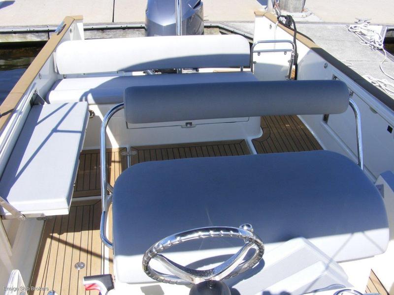 Rhea 27 Open