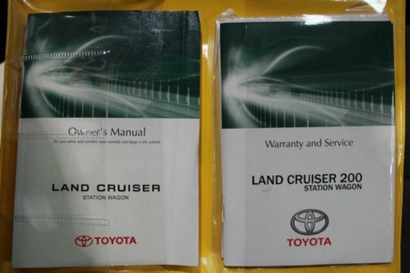 2012 TOYOTA LANDCRUISER GX (4x4) VDJ200R