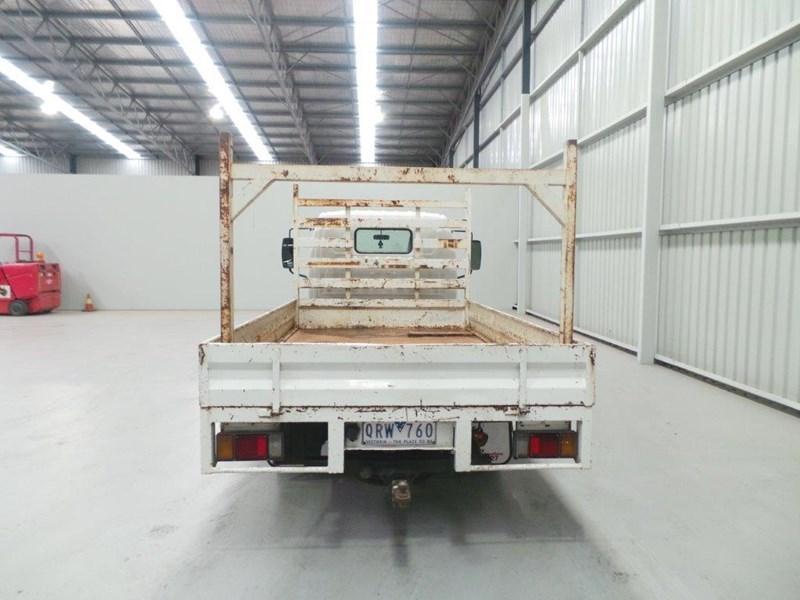 2001 HINO DUTRO