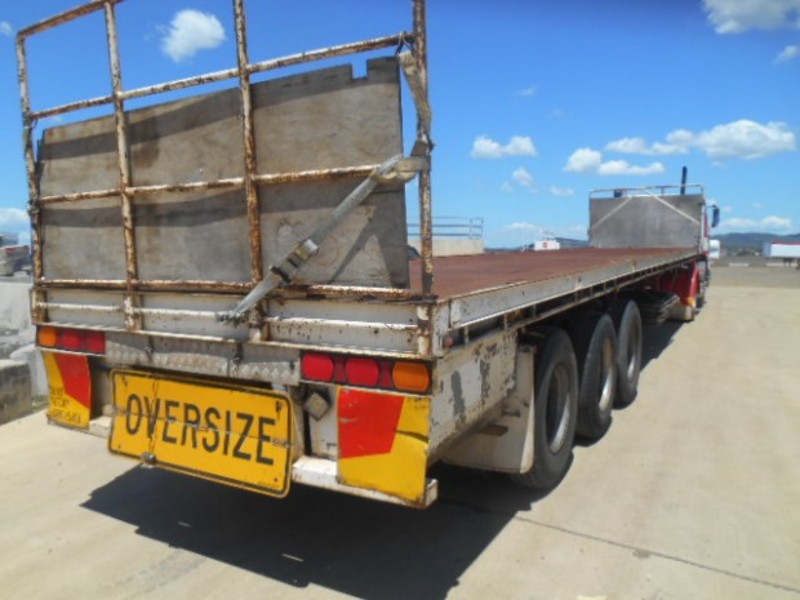 1985 Fruehauf Flat top Semi Trailer