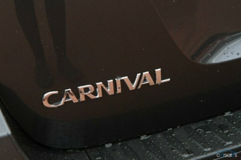 2015 KIA CARNIVAL SI YP MY15