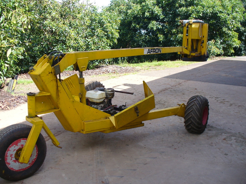 2005 CHERRY PICKER AFRON