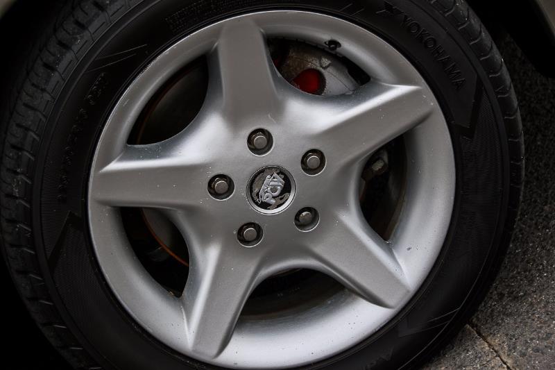 2002 HOLDEN BERLINA VX II