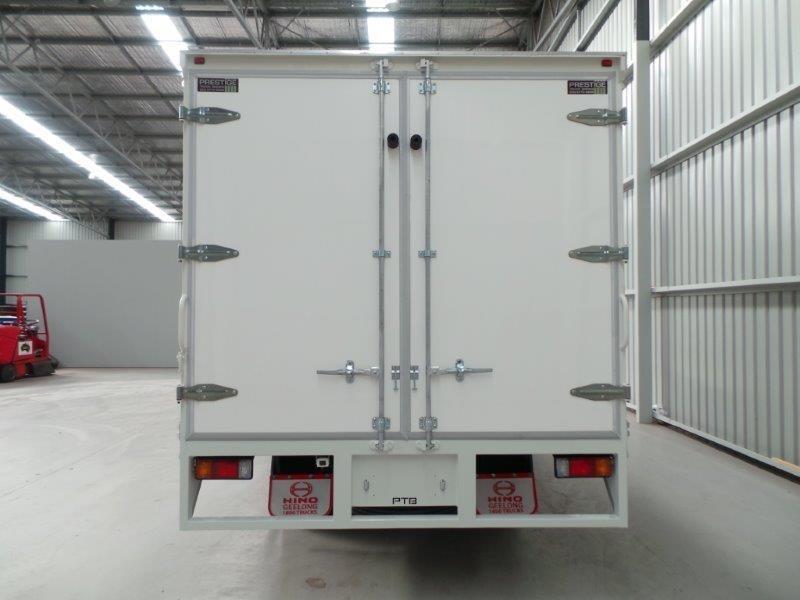 2015 HINO 616 - 300 SERIES