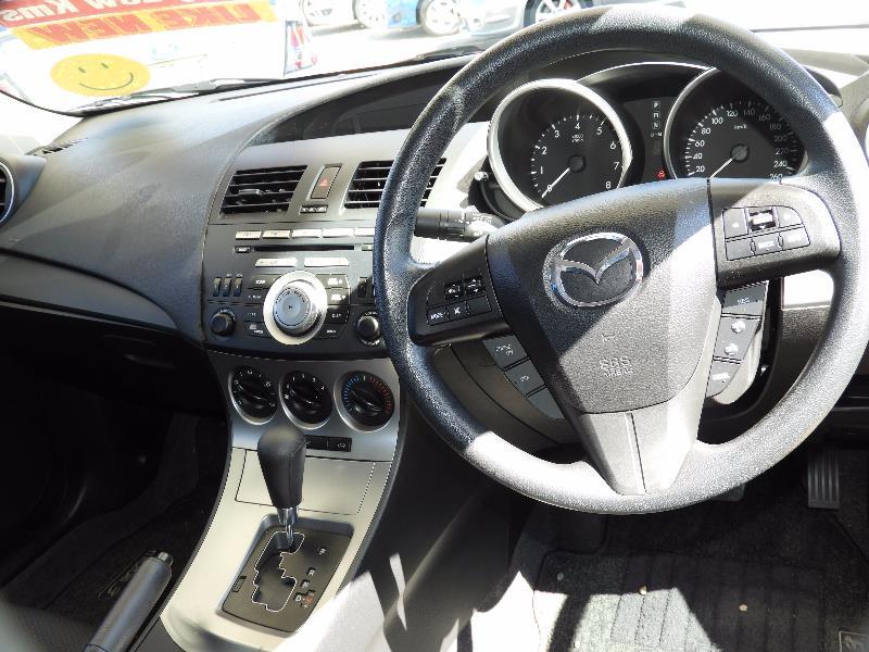 2010 MAZDA 3 Neo