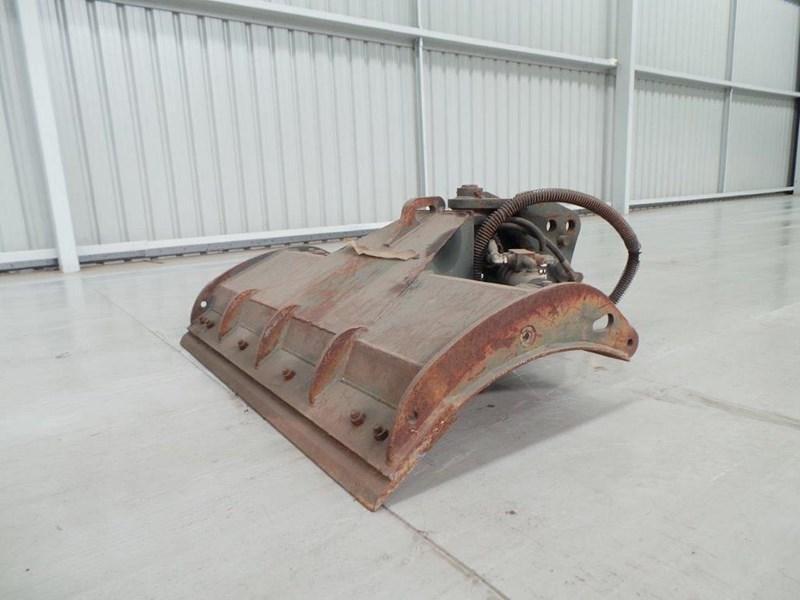 JIB WB140 HYDRAULIC BLADE