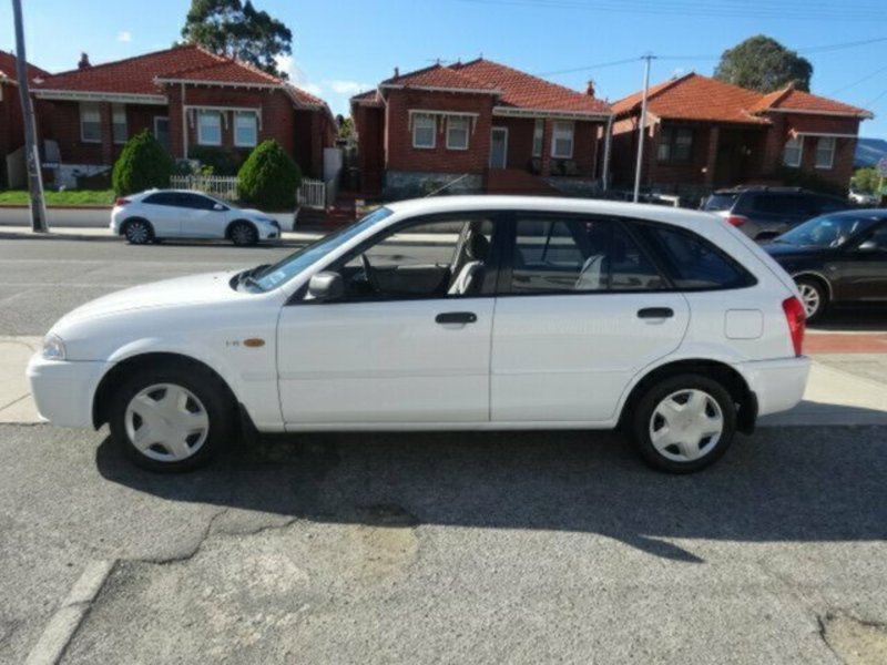 2002 FORD LASER LXi KQ