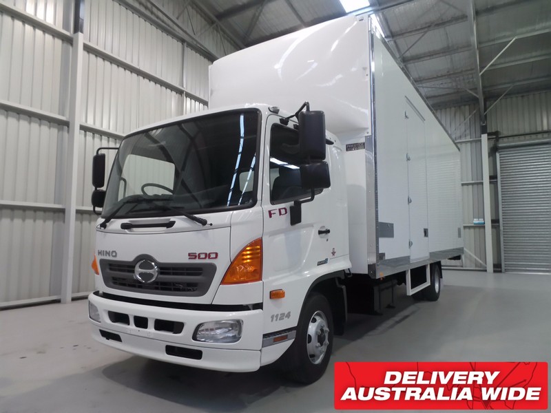 2016 HINO FD 1124-500 Series FD 1124-500 Series Truck